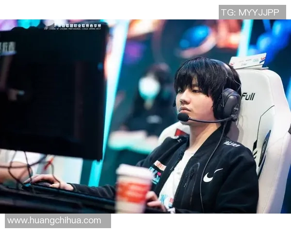 CSGO热议LNG在S15LOL比赛中的经验争议与战术分析